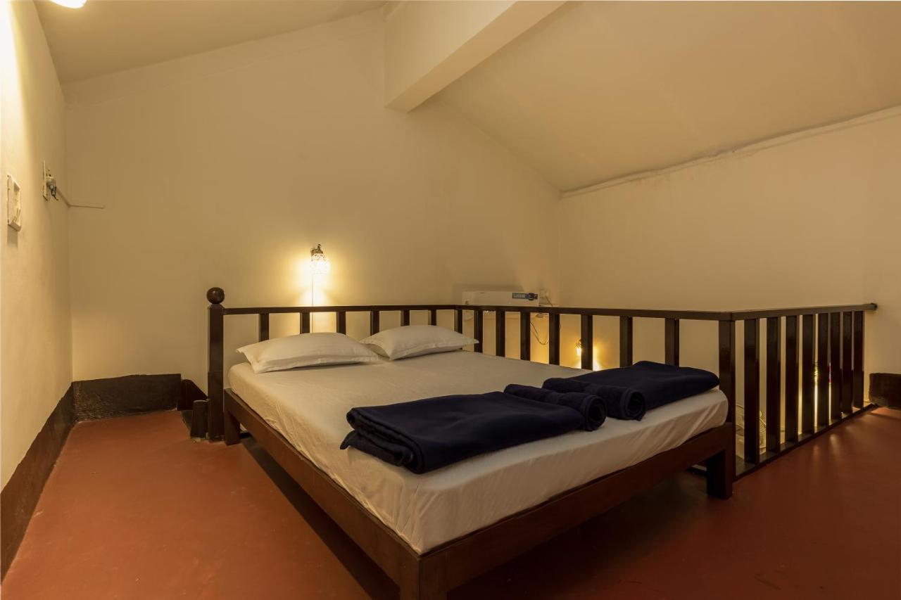 The Funky Monkey Hostel Andžuna Exteriér fotografie